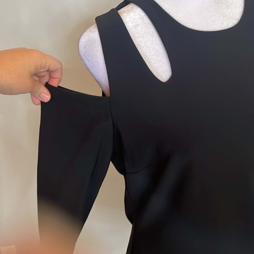 [Boston Proper] Black Cut Out Blouse - Size Small - Picture 2 of 4
